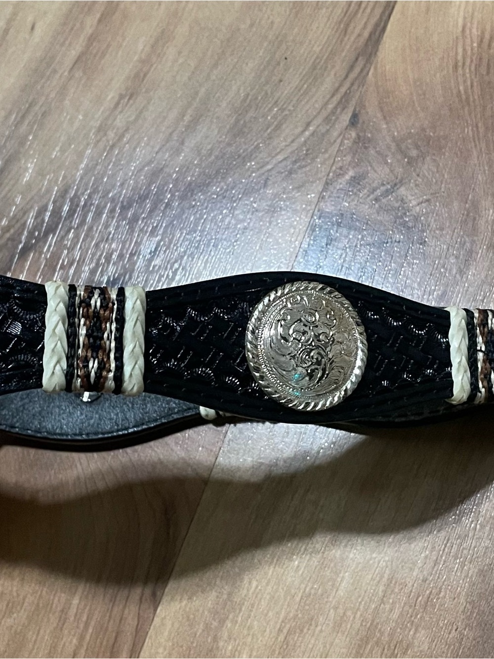 Nocona Womens Black Leather Western Belt with Silver Conchos & Whipstitch - Picture 9 of 14